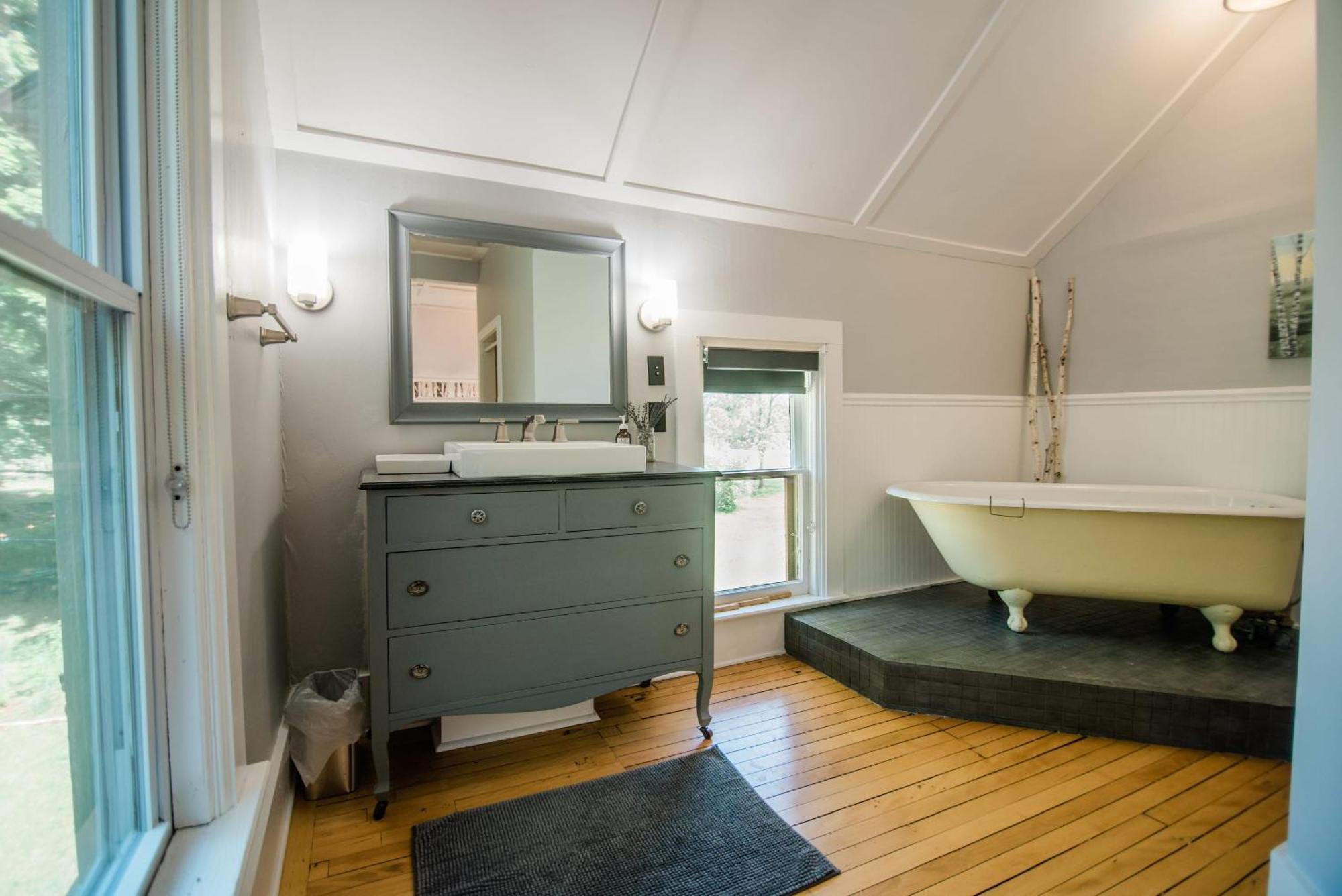 Mahaney Suite BW Boutique Hotel Central Lake Esterno foto